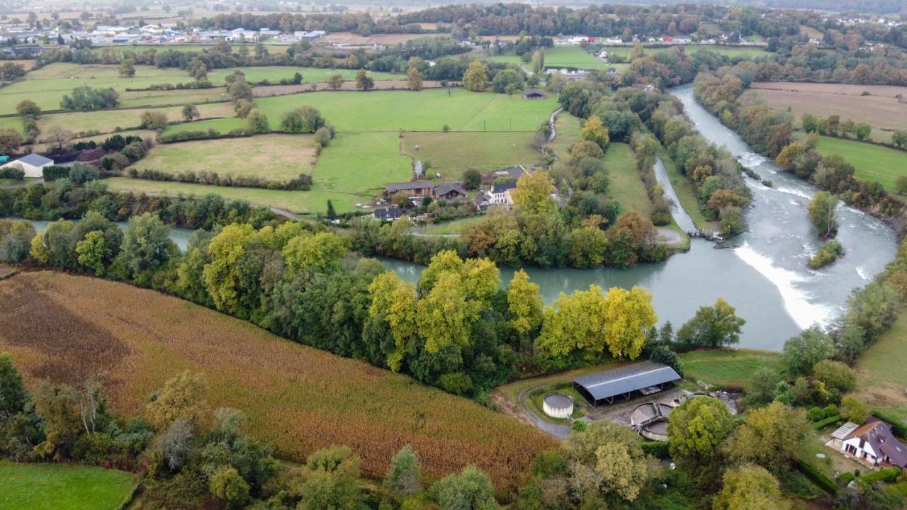 Gite Les Petits Chemins Ledeuix Exterior foto